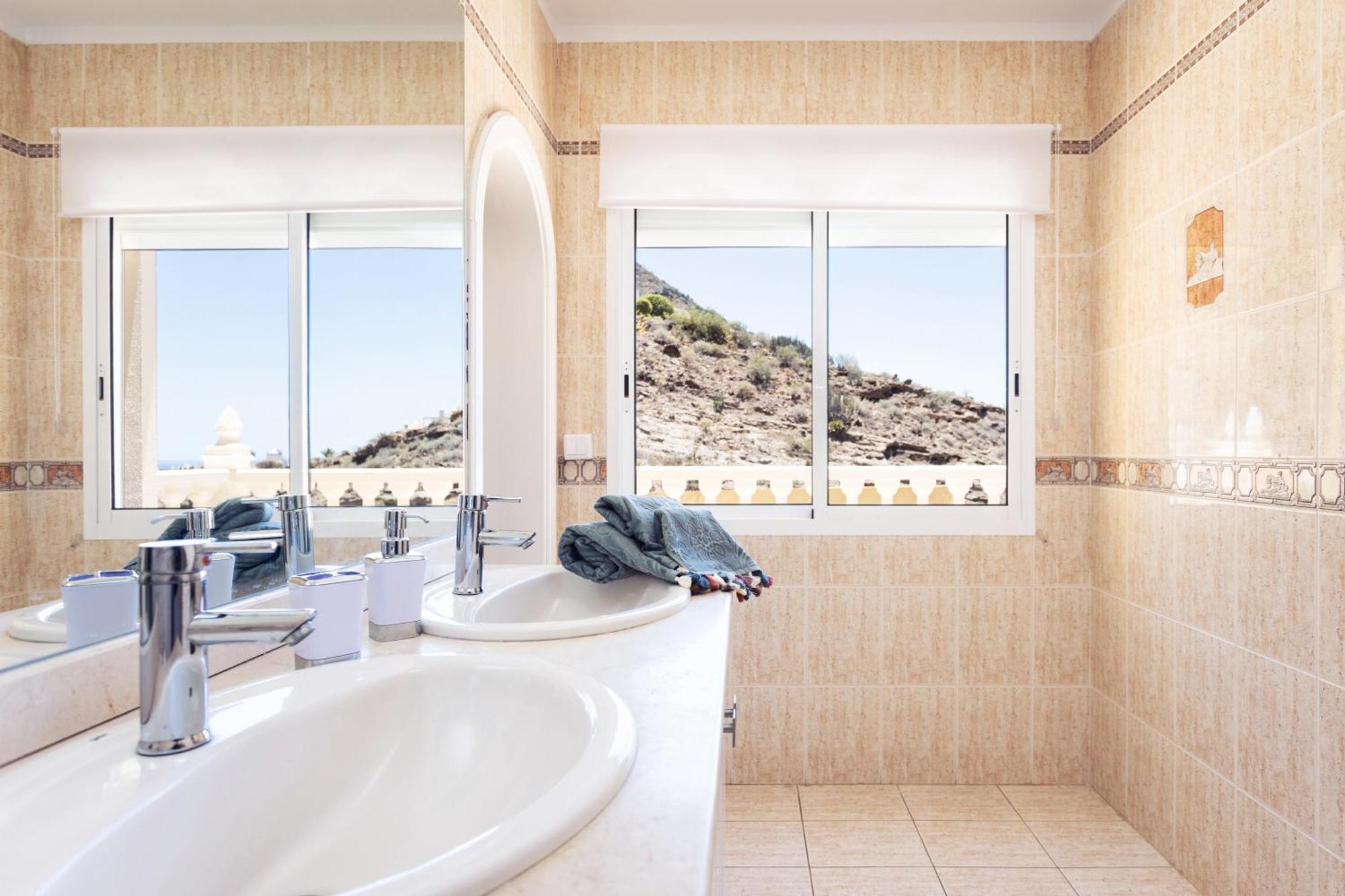 Classbnb - Luxurious Villa 1,5 Kilometers From Costa Adeje ภายนอก รูปภาพ