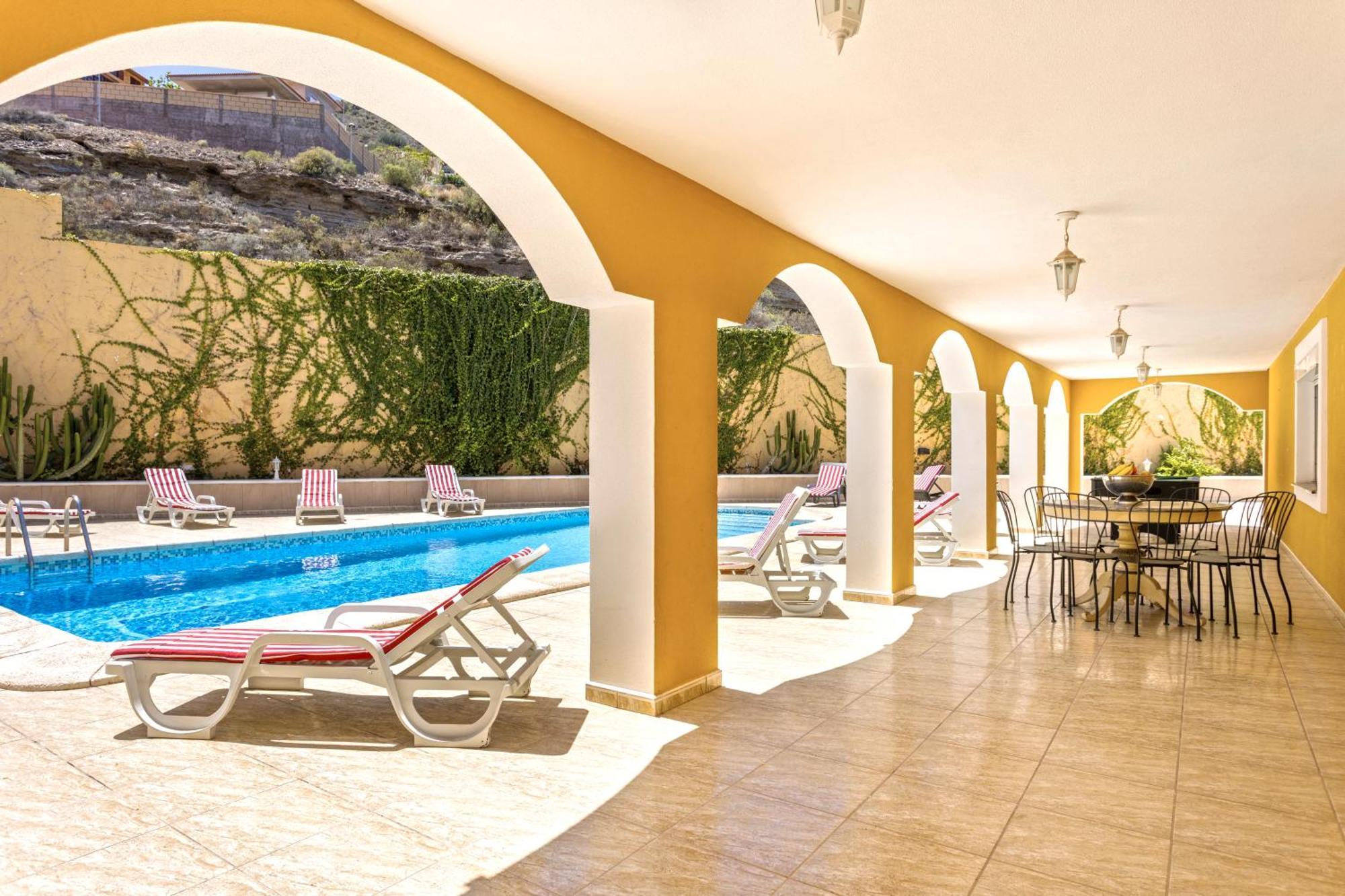 Classbnb - Luxurious Villa 1,5 Kilometers From Costa Adeje ภายนอก รูปภาพ