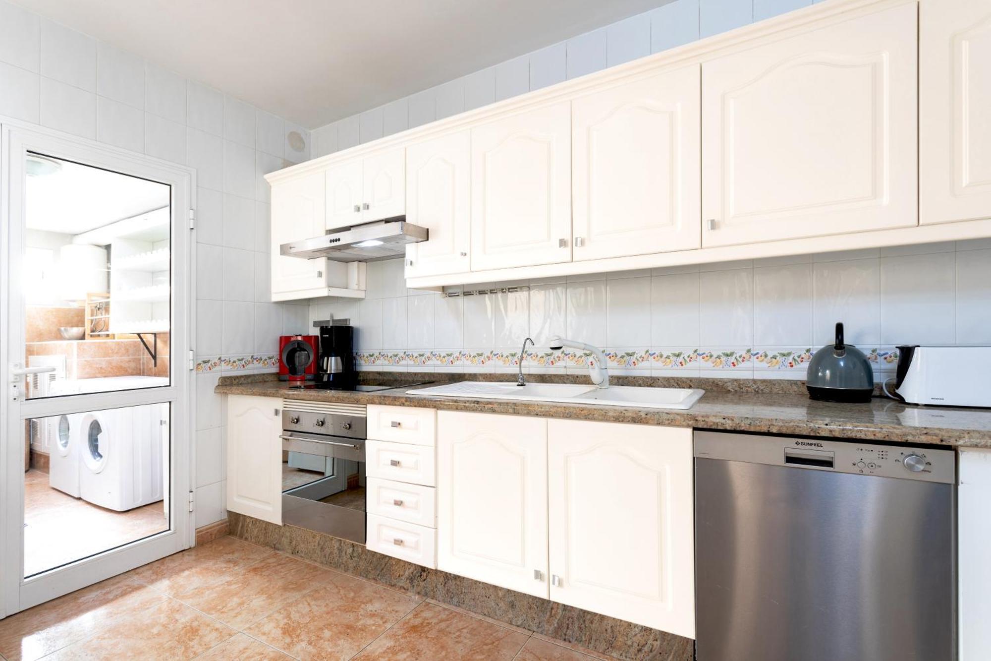 Classbnb - Luxurious Villa 1,5 Kilometers From Costa Adeje ภายนอก รูปภาพ